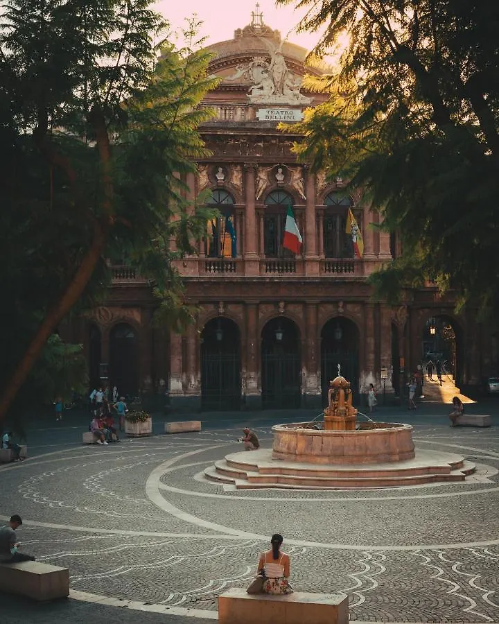 Edificio Storico - Appartamento 2 Piani - Centro Di Aeroporto di Catania Fontana Rossa 0*,  Italia