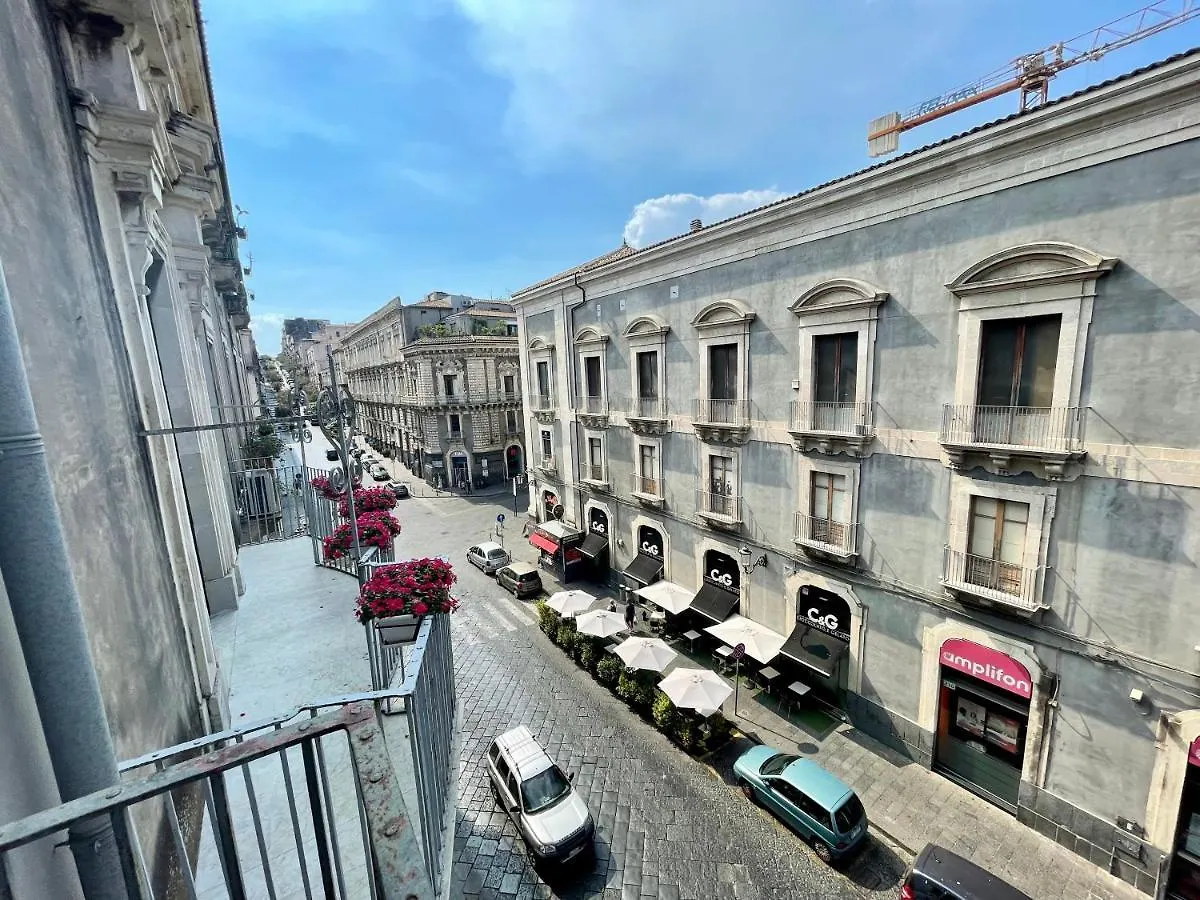 Casa vacanze Edificio Storico - Appartamento 2 Piani - Centro Di Aeroporto di Catania Fontana Rossa Italia